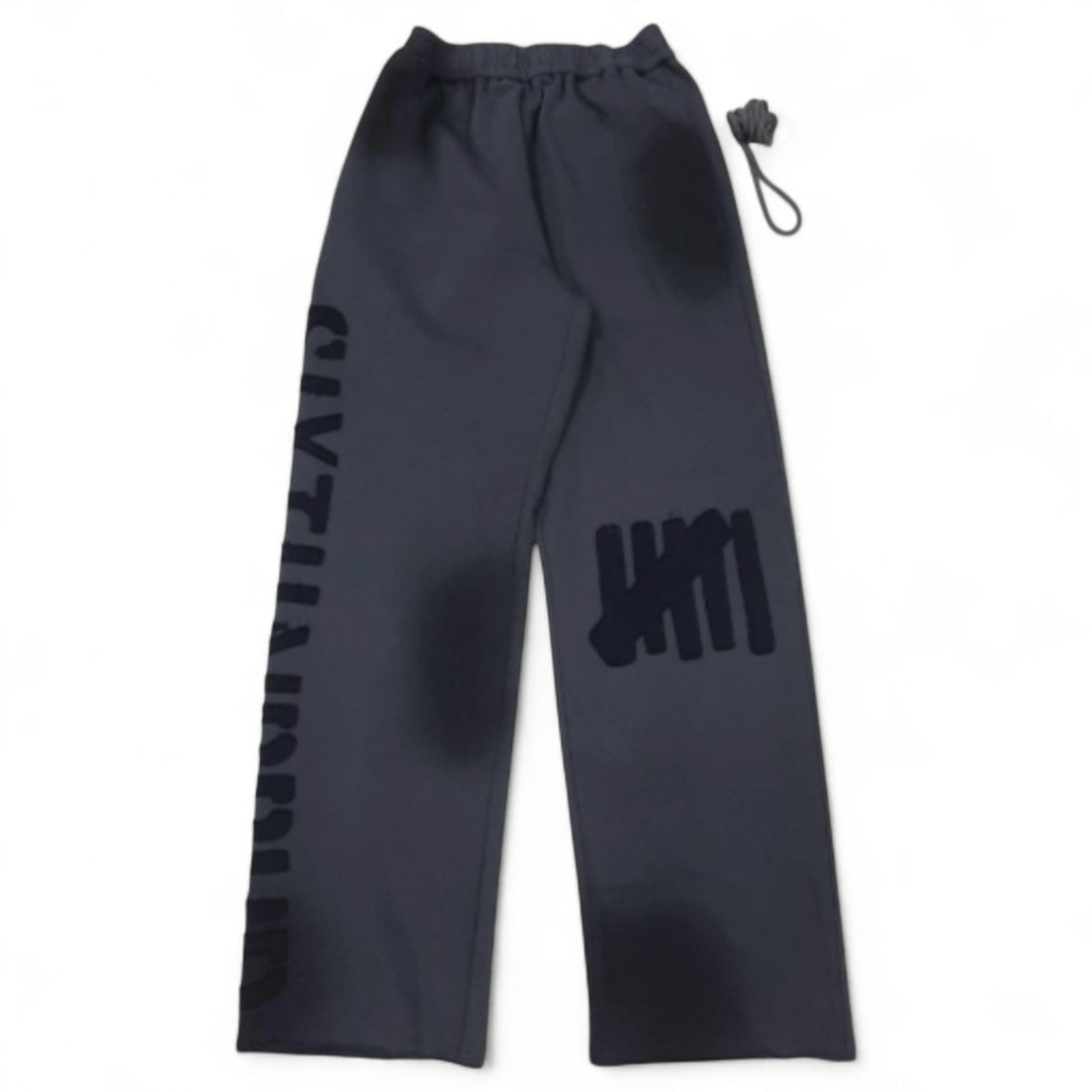 6TH NBRHD “CARRY-ON TALLY SWEATSUIT